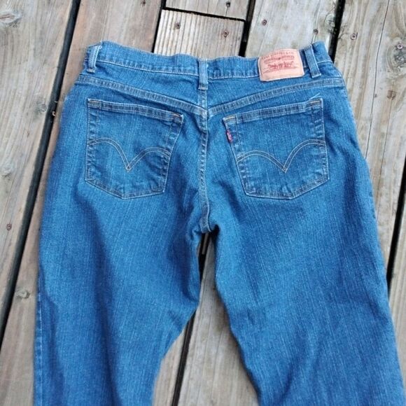 Levi's Relaxed Boot Cut 550 Jeans - Picture 5 of 10